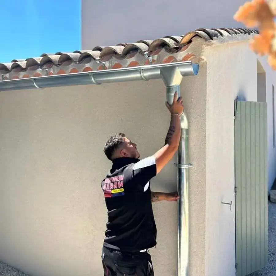 comment installer une gouttière aluminium