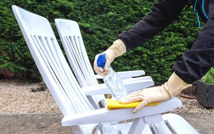 comment nettoyer des chaises de jardin en plastique blanc nettoyage chaise blanche