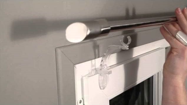 support dessus de fenêtre comment fixer une tringle sans percer rideaux salon chambre tendance sans perçage accrocher système adhésif