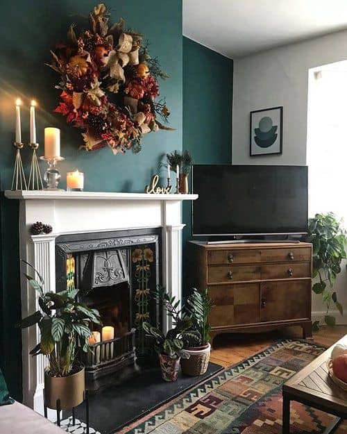 décoration hotte de cheminée avec déco de saison tendance rustique style idées déco