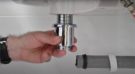 dévisser culot ancienne bonde de lavabo 