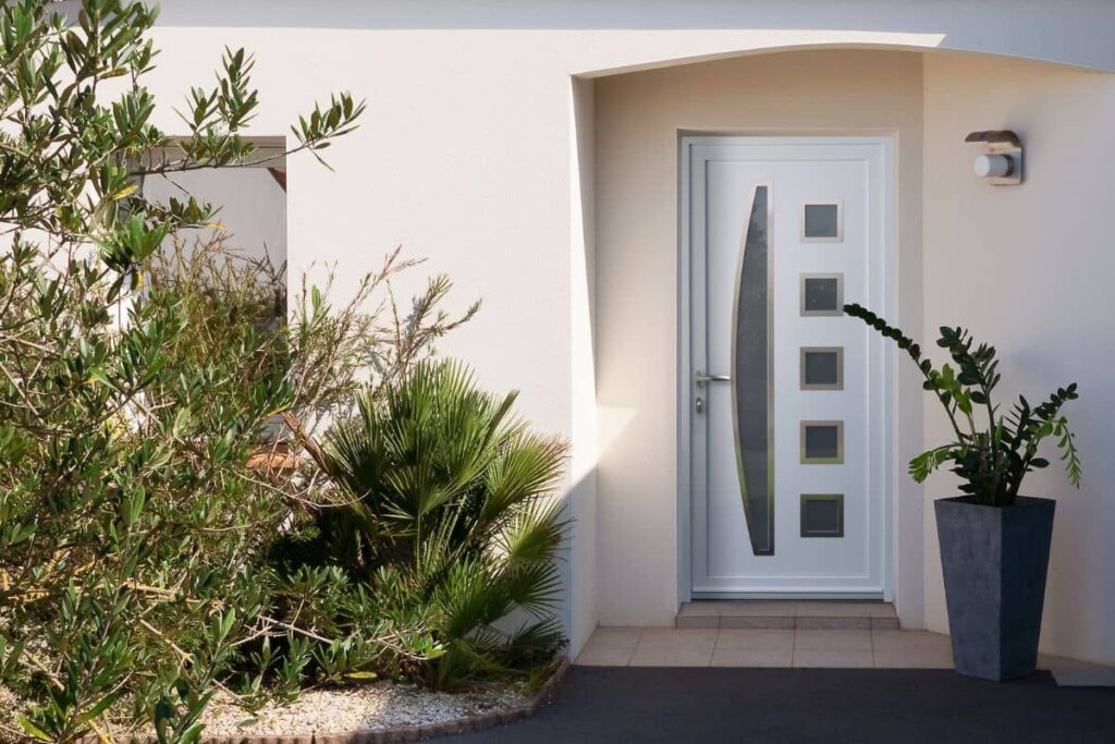 choisir couleur porte d'entrée en pvc blanche porte d'entrée moderne blanc