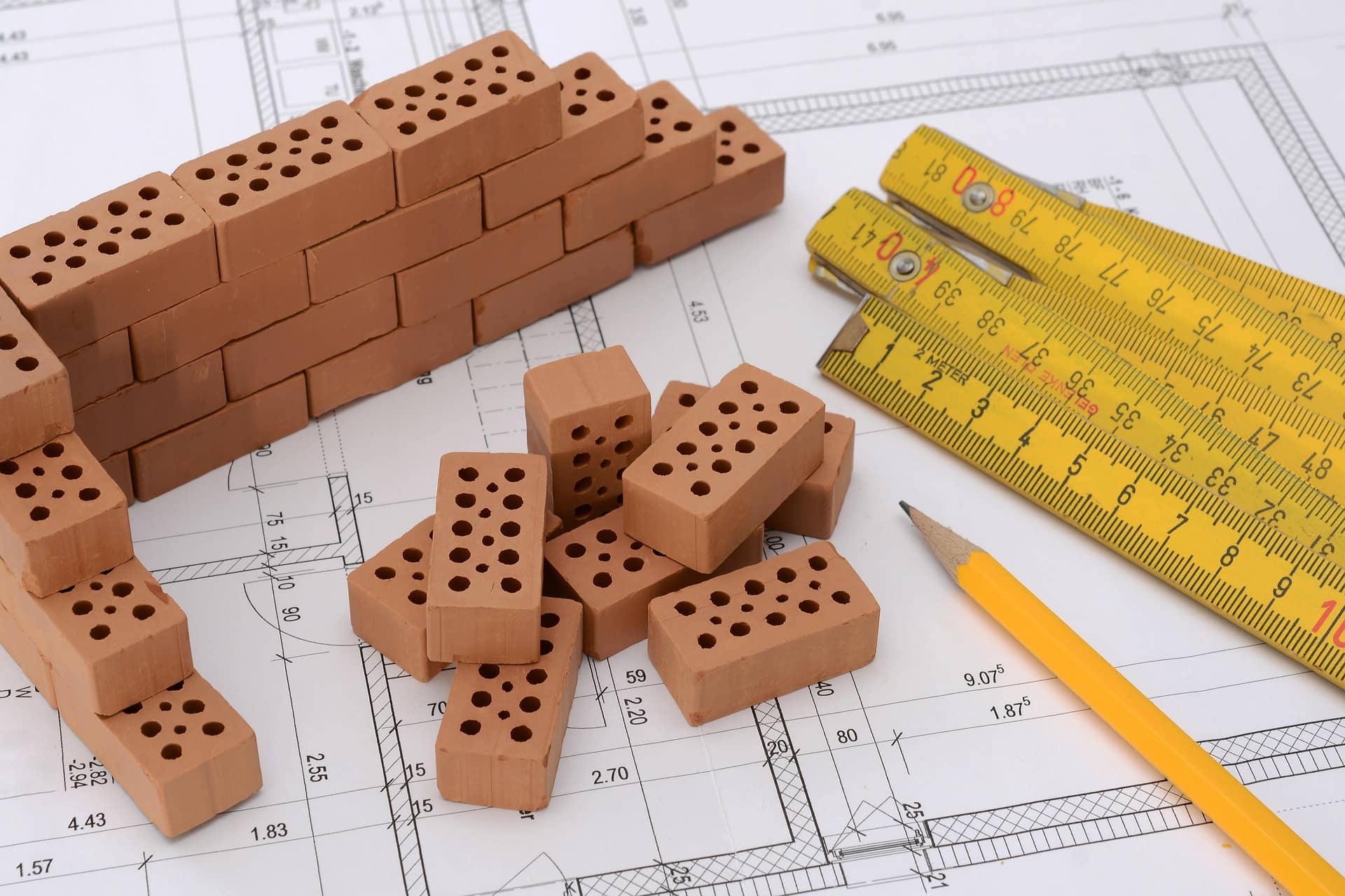 You are currently viewing Plan de maison selon sa surface : faut-il faire appel à un architecte ?